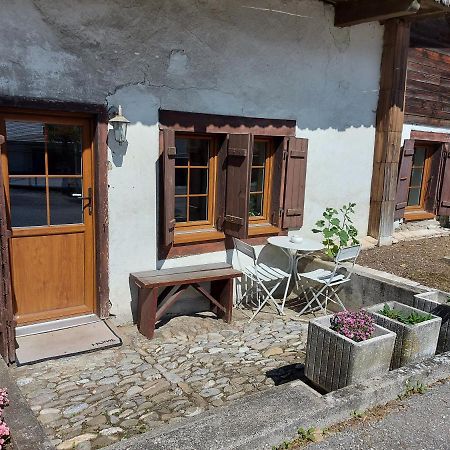 Appartement Voute En Gruyere Dans L'Intyamon Enney Zewnętrze zdjęcie