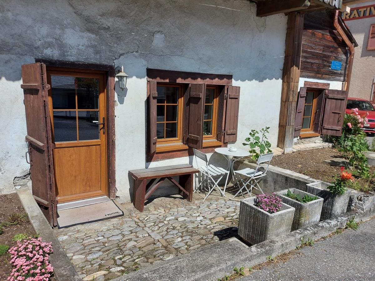 Appartement Voute En Gruyere Dans L'Intyamon Enney Zewnętrze zdjęcie
